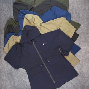 مانتو آیرو گتدار کلاهدار